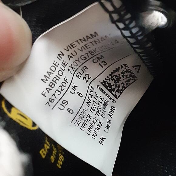 Converse Chuck Taylor All Stars DC Comics Batman 80th Low Top Sneakers Toddler 6 - Picture 11 of 11